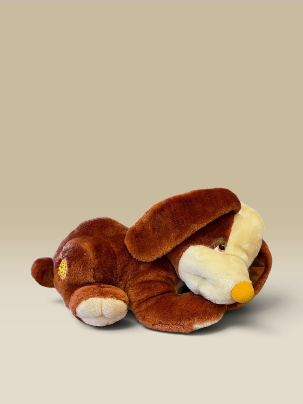 1983 Sunburst Pets Brown Dog
